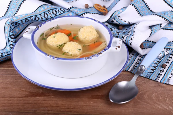Soup with meatballs and noodles — Stock Photo, Image