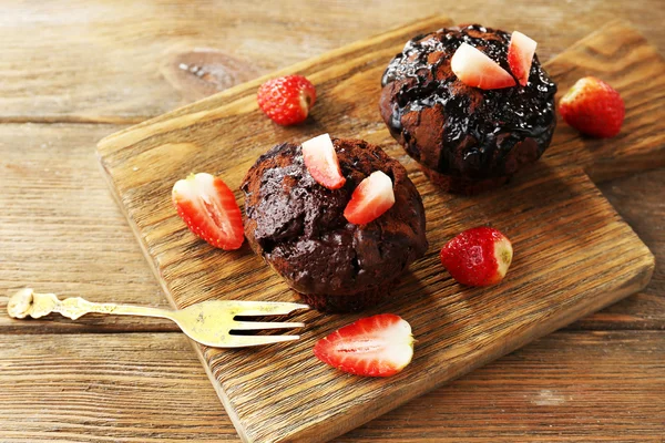 Leckerer Schokoladen-Cupcake — Stockfoto