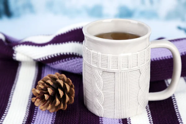 Taza de té en la mesa —  Fotos de Stock