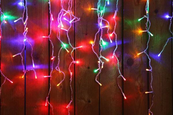 Lichtergirlanden zu Weihnachten — Stockfoto