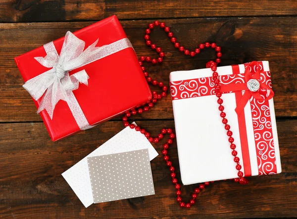 Gift boxes with card — Stock Photo, Image