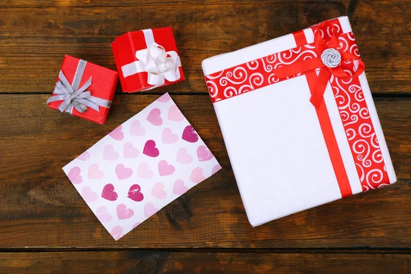 Cajas de regalo con tarjeta — Foto de Stock