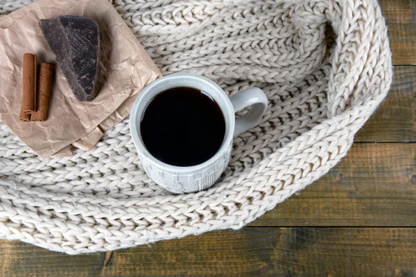 Tasse Tee mit Schokolade — Stockfoto