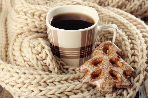 Xícara de chá com biscoitos — Fotografia de Stock