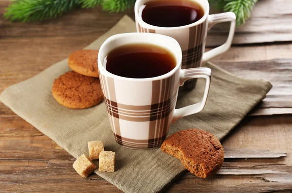 Taza de té con galletas —  Fotos de Stock