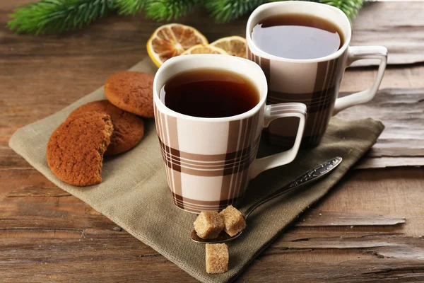 Tazza di tè con biscotti — Foto Stock