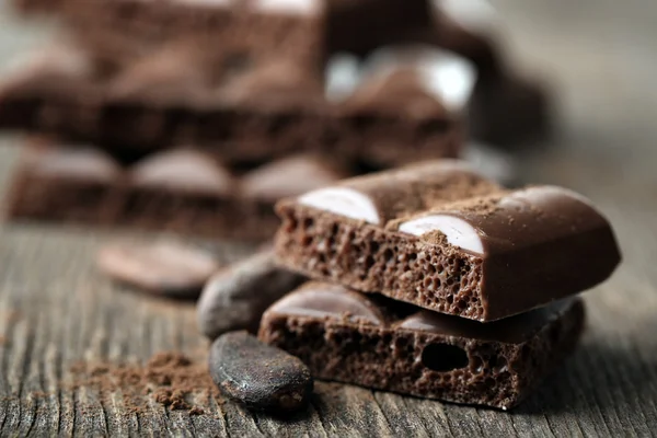 Chutné porézní čokoláda — Stock fotografie