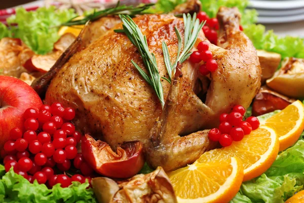 Baked chicken for festive dinner — Stock Photo, Image