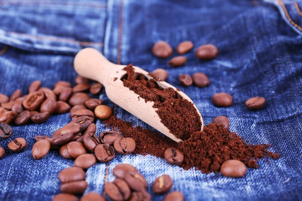 Wooden scoop with coffee