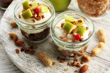 Sağlıklı katmanlı tatlı