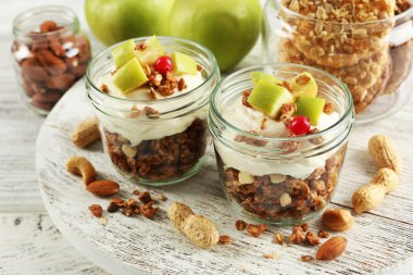 Sağlıklı katmanlı tatlı