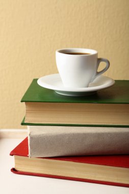 Yığın kitap Kupası ile