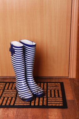 Kirli wellington çizmeleri