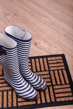 Kirli wellington çizmeleri