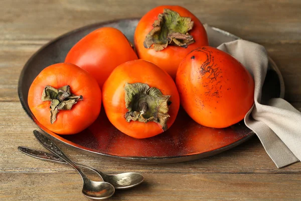 Ripe sweet persimmons — Stock Photo, Image