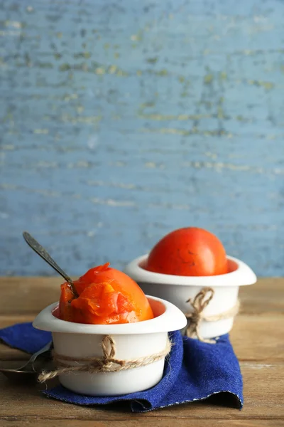 Ripe sweet persimmons — Stock Photo, Image