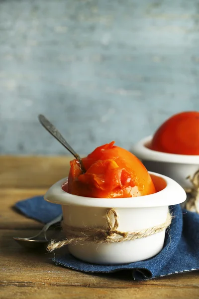 Ripe sweet persimmons — Stock Photo, Image