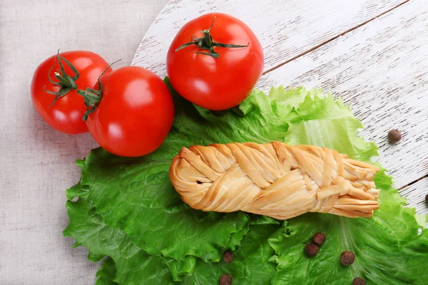 Geräucherter Flechtkäse — Stockfoto