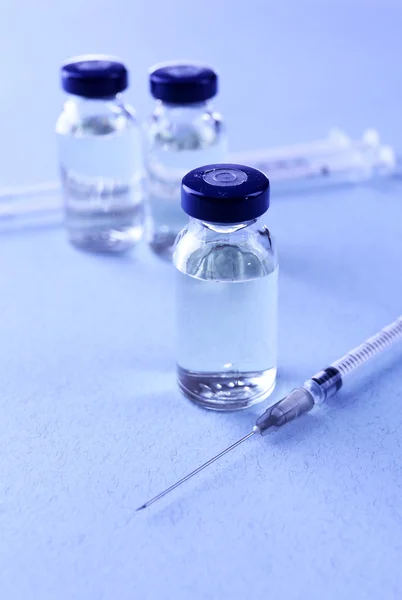 Drug vaccin in flesje — Stockfoto