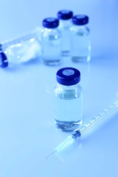 Drogen vaccin i flaska — Stockfoto