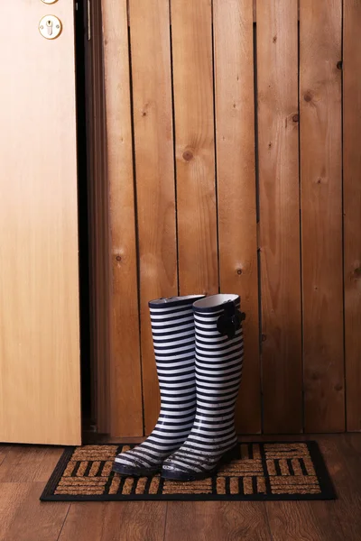 Dirty wellington boots — Stock Photo, Image