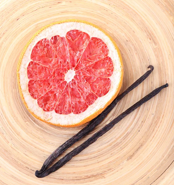 Getrocknete Grapefruit mit Vanille — Stockfoto