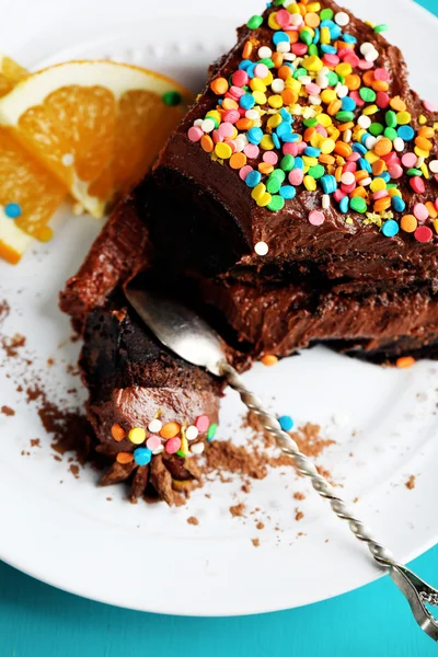 Pastel de chocolate con polvo dulce — Foto de Stock