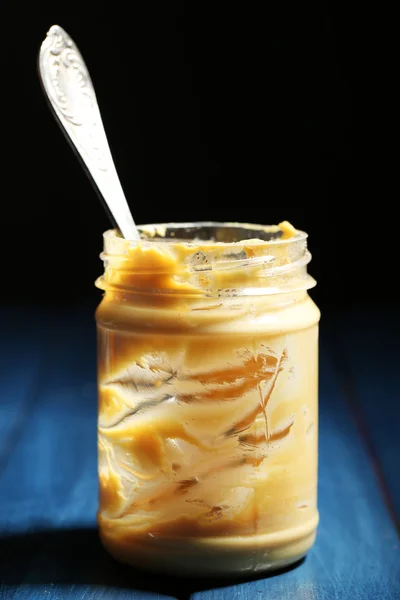 Empty peanut butter jar — Stock Photo, Image