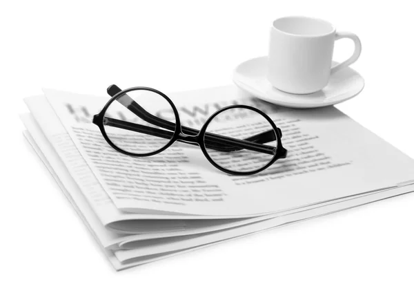 Glasses and newspapers background — Stock Photo, Image