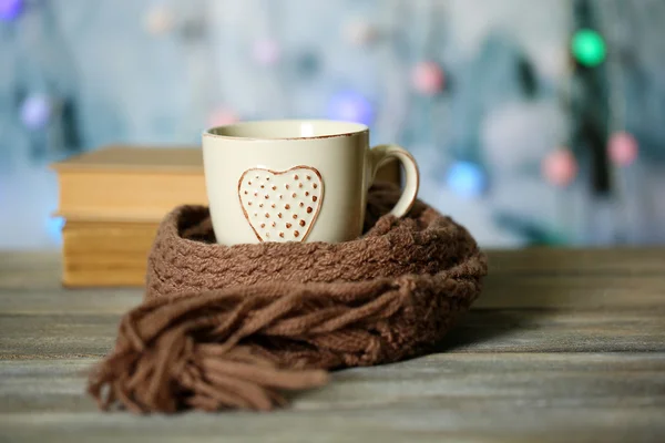 Komposition mit Tasse Heißgetränk — Stockfoto