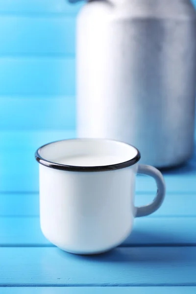 Retro kan för mjölk — Stockfoto