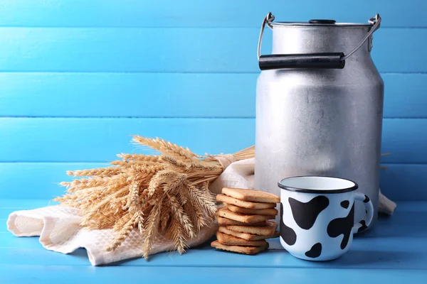 Lata retro para leche — Foto de Stock