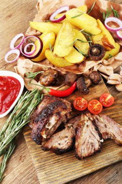 Tablo üzerinde ızgara et