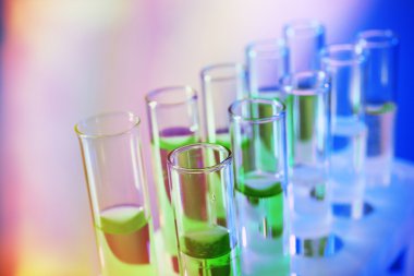 Renk sıvı test tüpleri