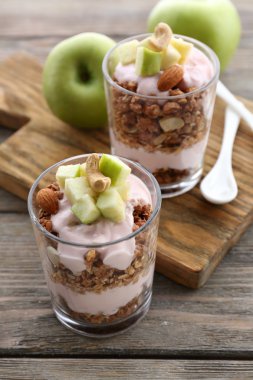 Sağlıklı katmanlı tatlı