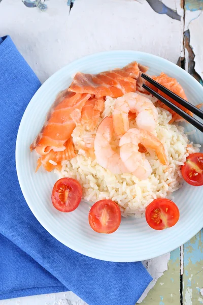 Arroz cozido e camarões — Fotografia de Stock