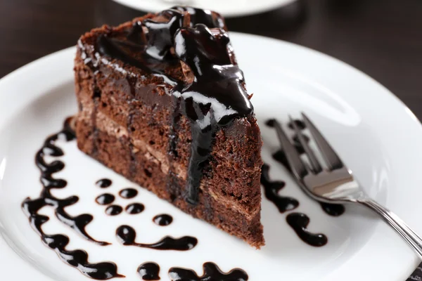 Yummy chocolate cake — Stock Photo, Image