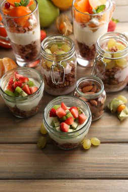 Sağlıklı katmanlı tatlılar