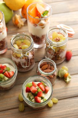 Sağlıklı katmanlı tatlılar