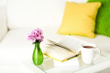 Daire iç beyaz renkte