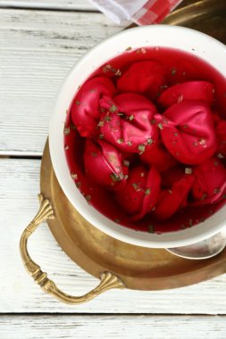 Geleneksel Lehçe kırmızı pancar çorbası