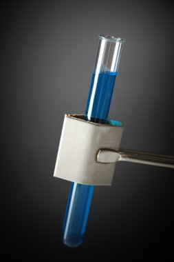 Laboratuvar cam tüp