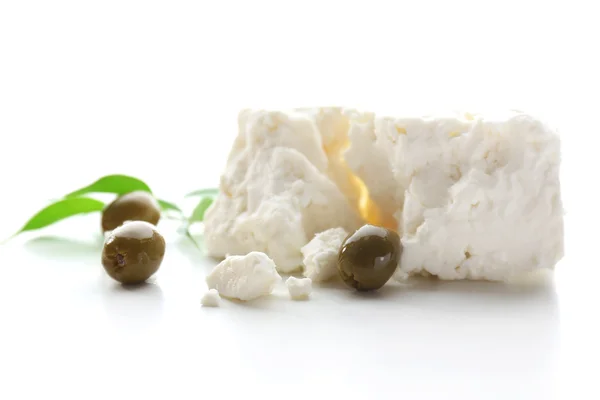 Feta kaas geïsoleerd op wit — Stockfoto