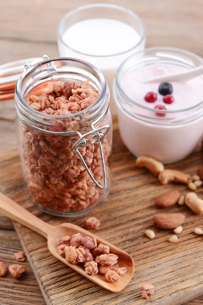 Sağlıklı kahvaltı granola — Stok fotoğraf