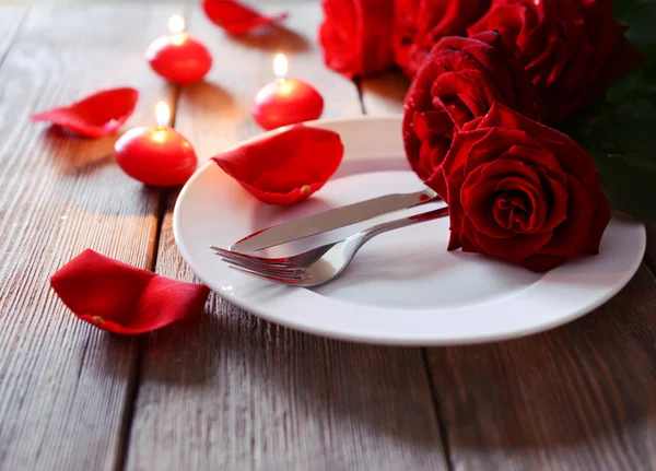 Piękny romantyczny stół — Zdjęcie stockowe