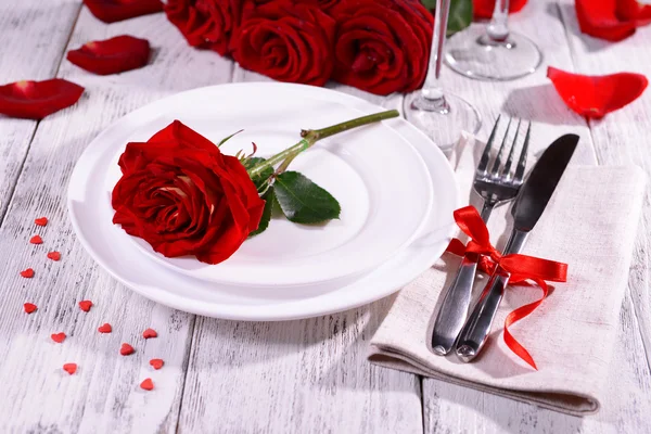 美しいロマンチックなテーブル — ストック写真