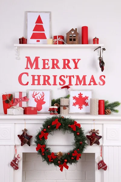 Decoraciones con inscripción Feliz Navidad — Foto de Stock