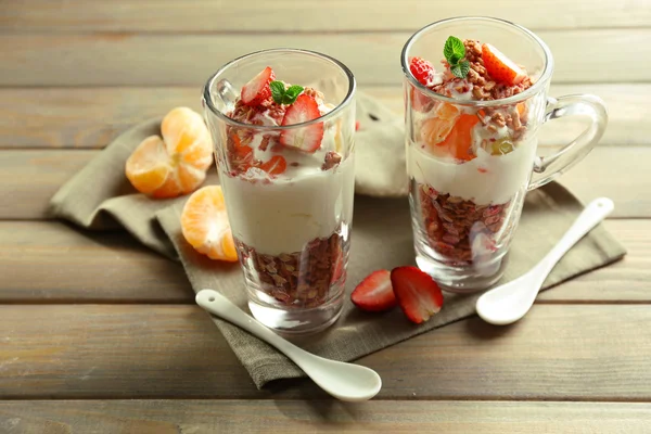 Healthy layered dessert — Stock Photo, Image