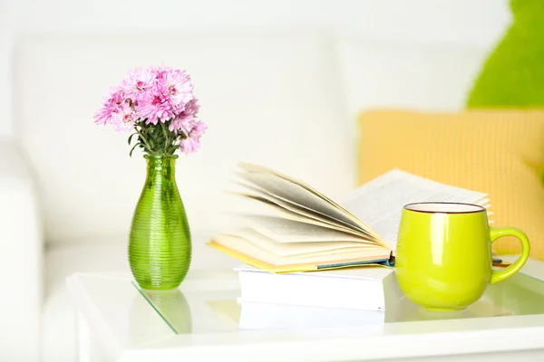 Apartment interior in white color — Stock Photo, Image