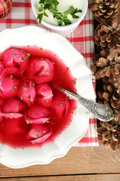 Traditioneller polnischer roter Borscht — Stockfoto